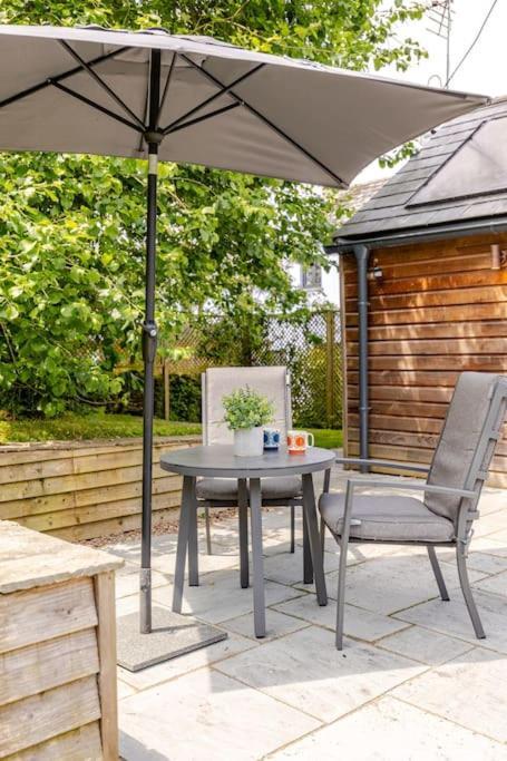 Cosy Cotswolds Retreat Near Bath & Castle Combe Apartamento Chippenham  Exterior foto
